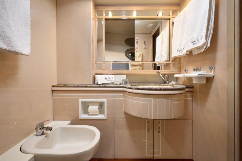 Luxury motor yacht 