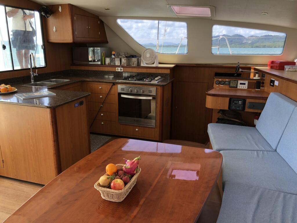 Catamaran 