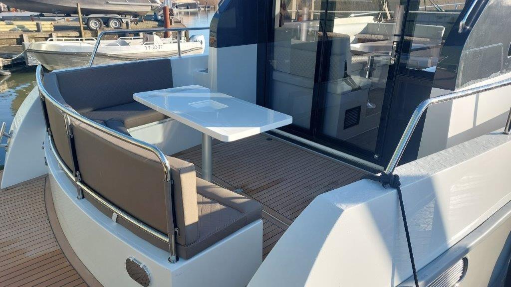 Motoryacht 