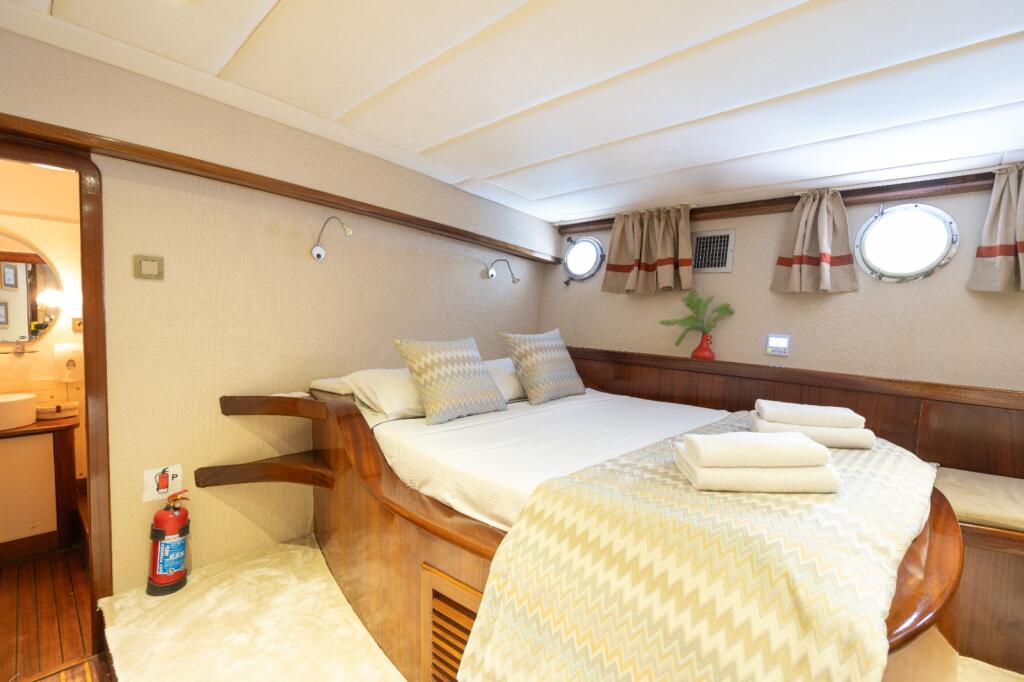 Gulet & Motor Sailer 