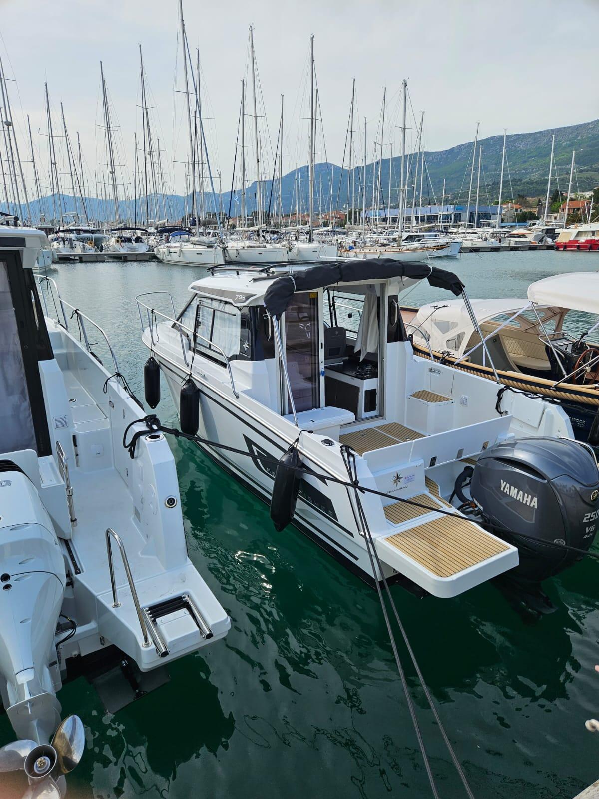 Motorboot 
