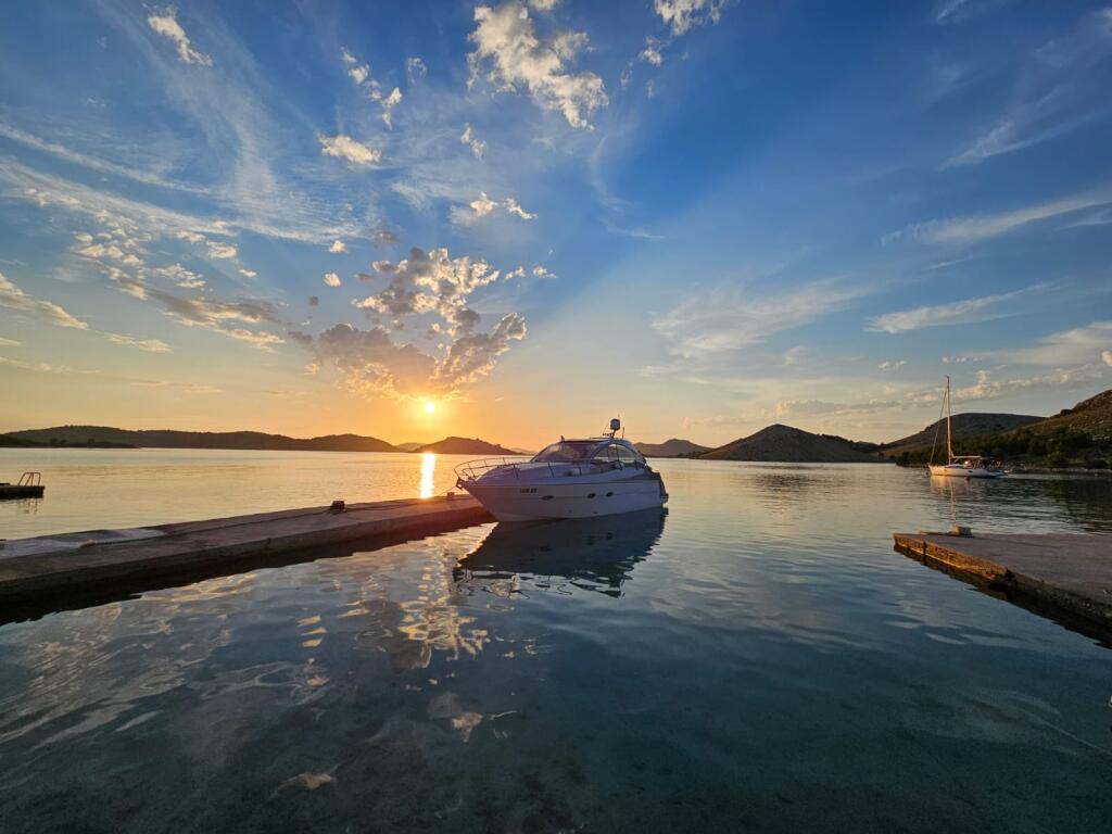 Motoryacht 