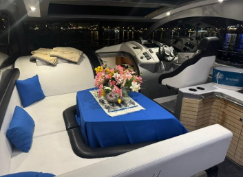 Motoryacht 