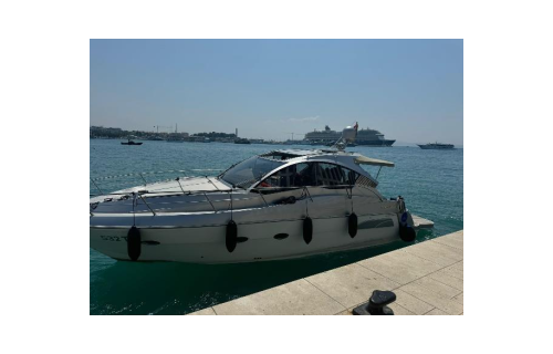 Motoryacht 