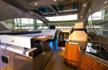 Motoryacht 