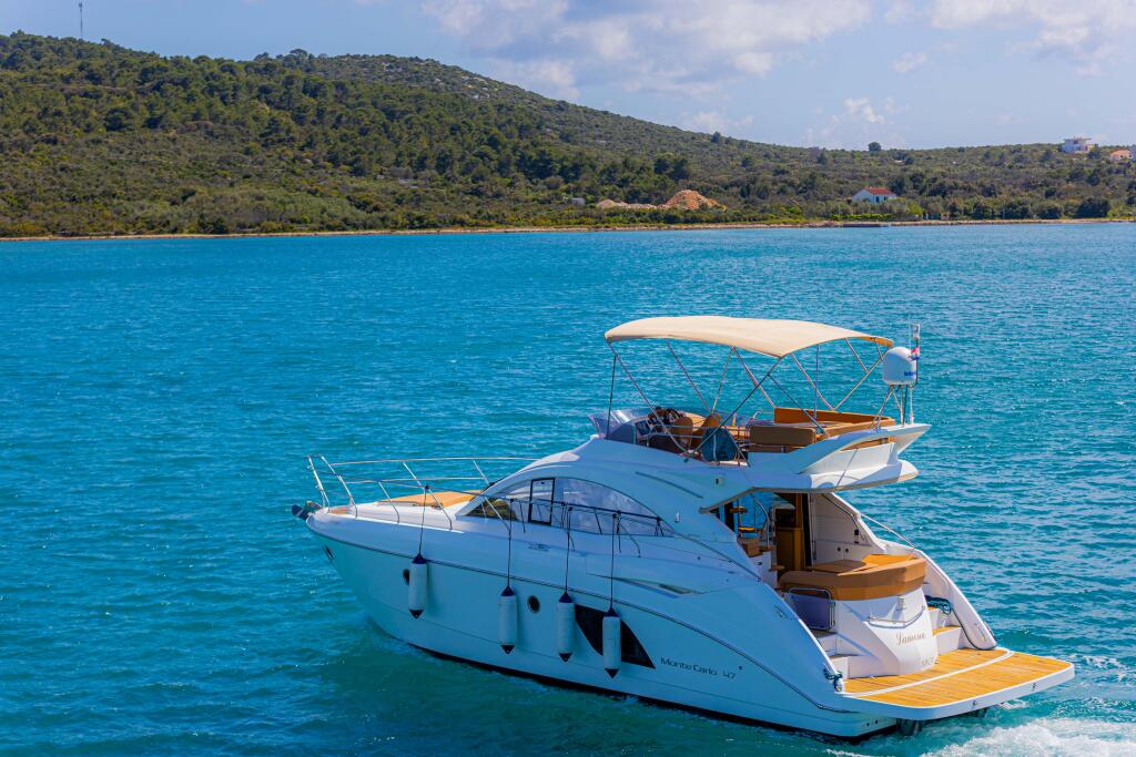 Motoryacht 
