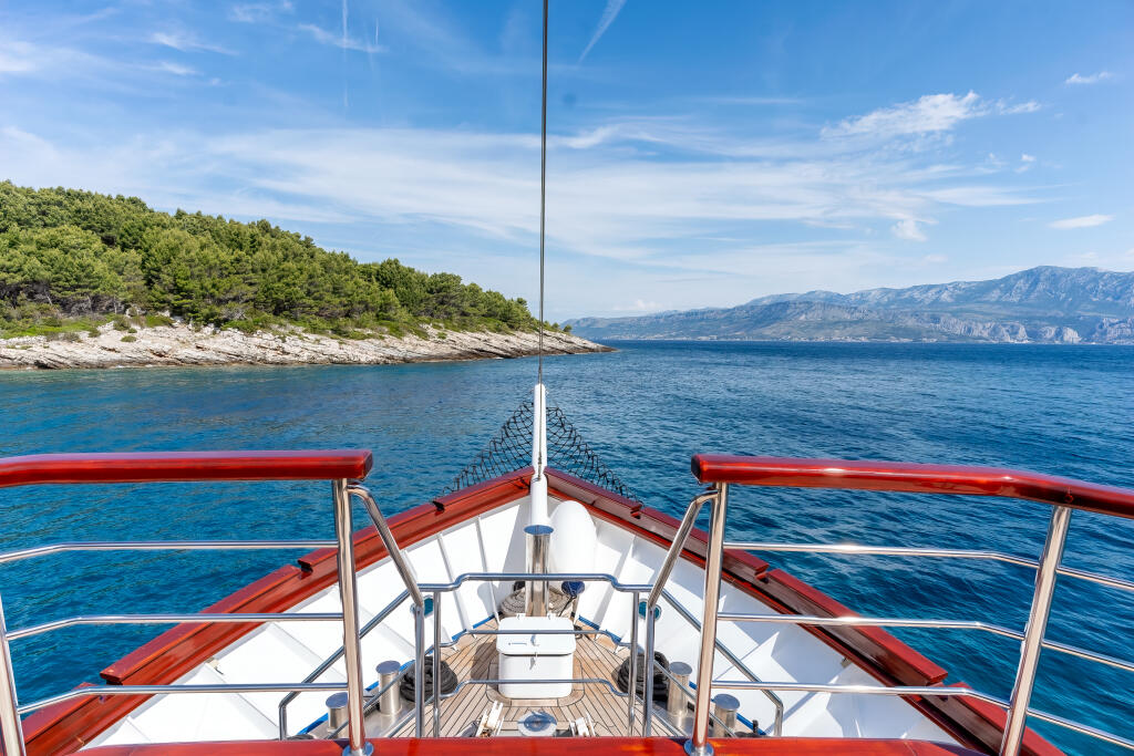 Motorsailer 