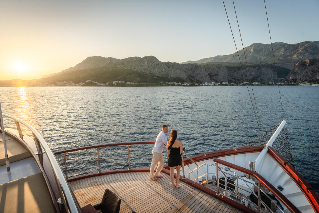 Motorsailer 