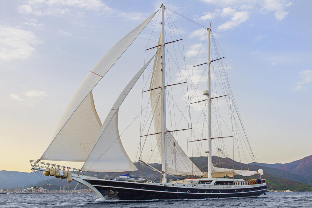 Gulet & Motor Sailer 