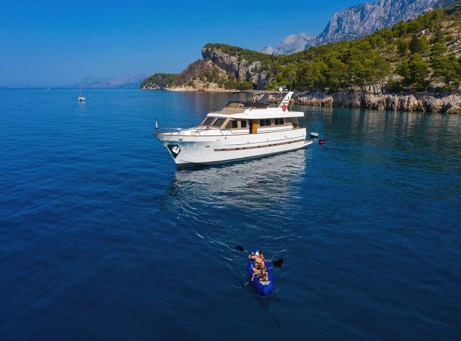 Motoryacht 