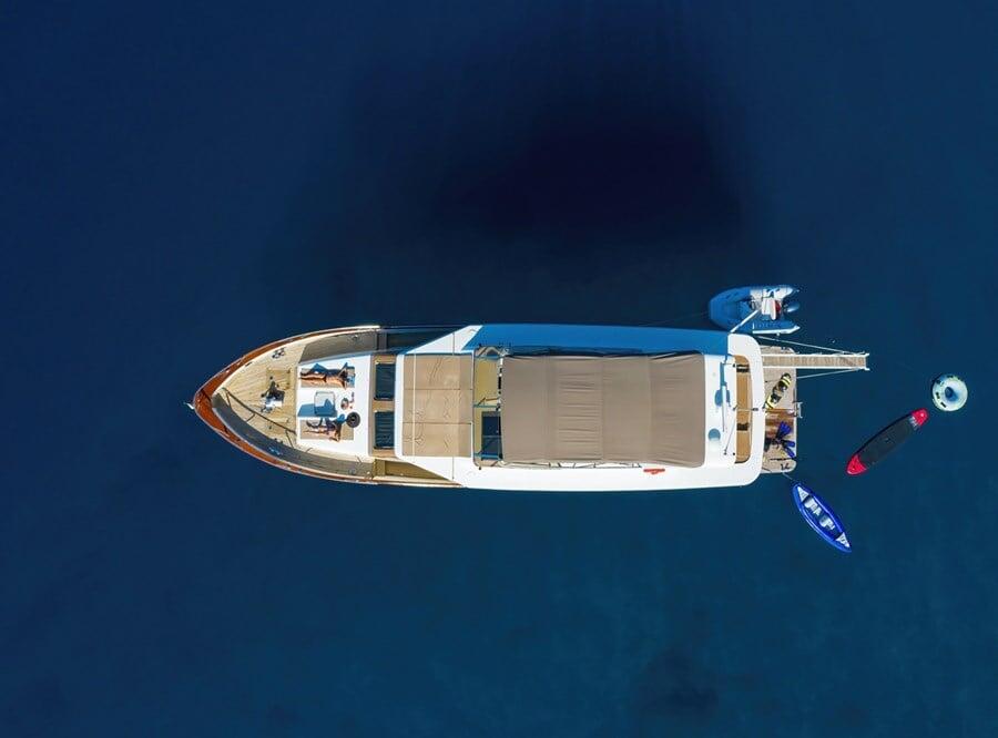 Motoryacht 
