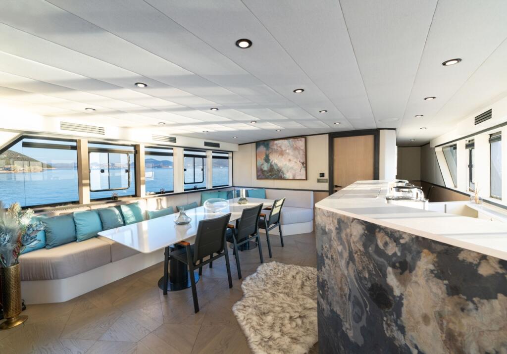Luxury motor yacht 