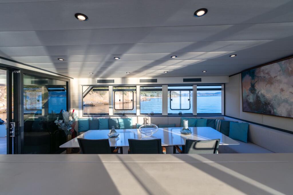 Luxury motor yacht 