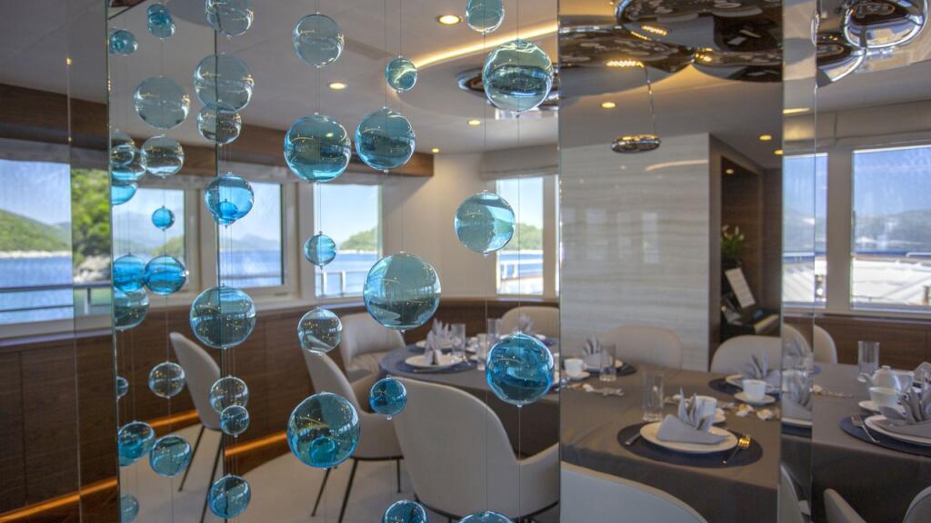 Luxury motor yacht 