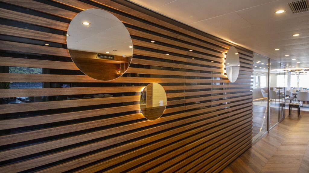 Luxury motor yacht 