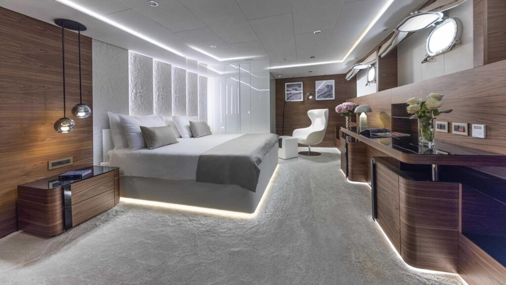 Luxury motor yacht 