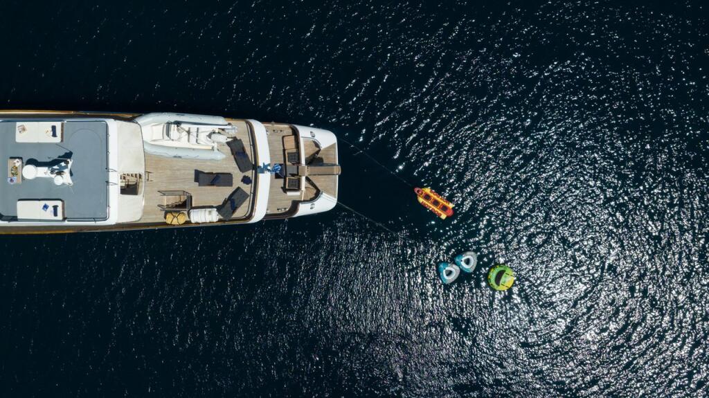 Luxus-Motoryacht 