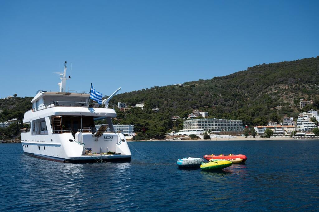 Luxus-Motoryacht 