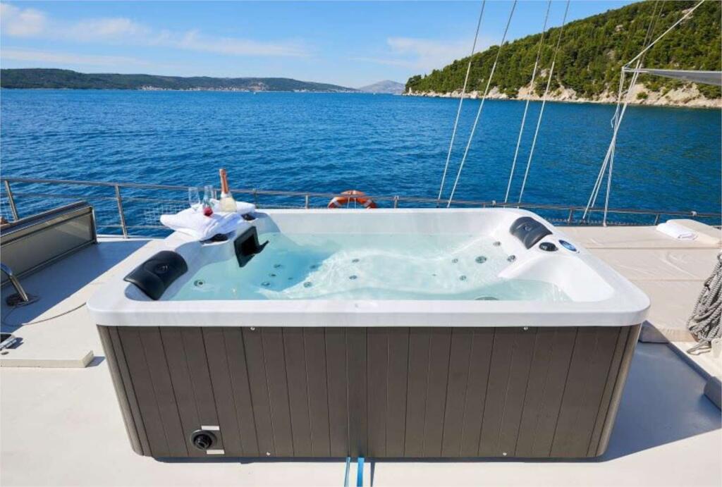 Gulet & Motor Sailer 