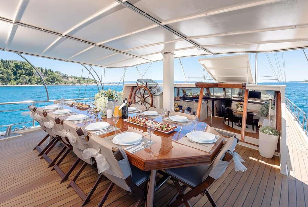 Gulet & Motor Sailer 