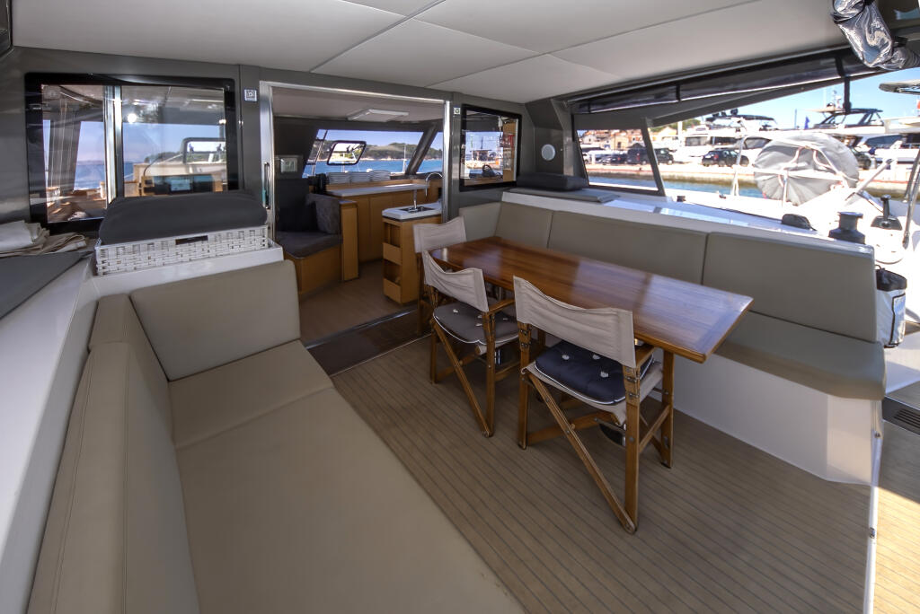 Catamaran 