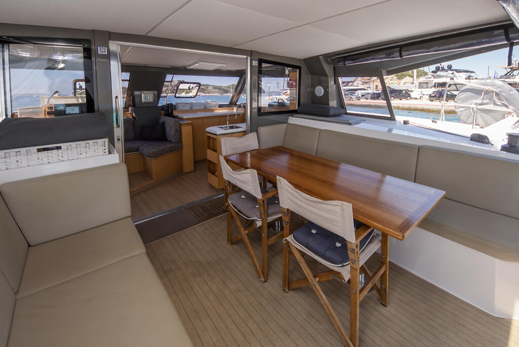 Catamaran 