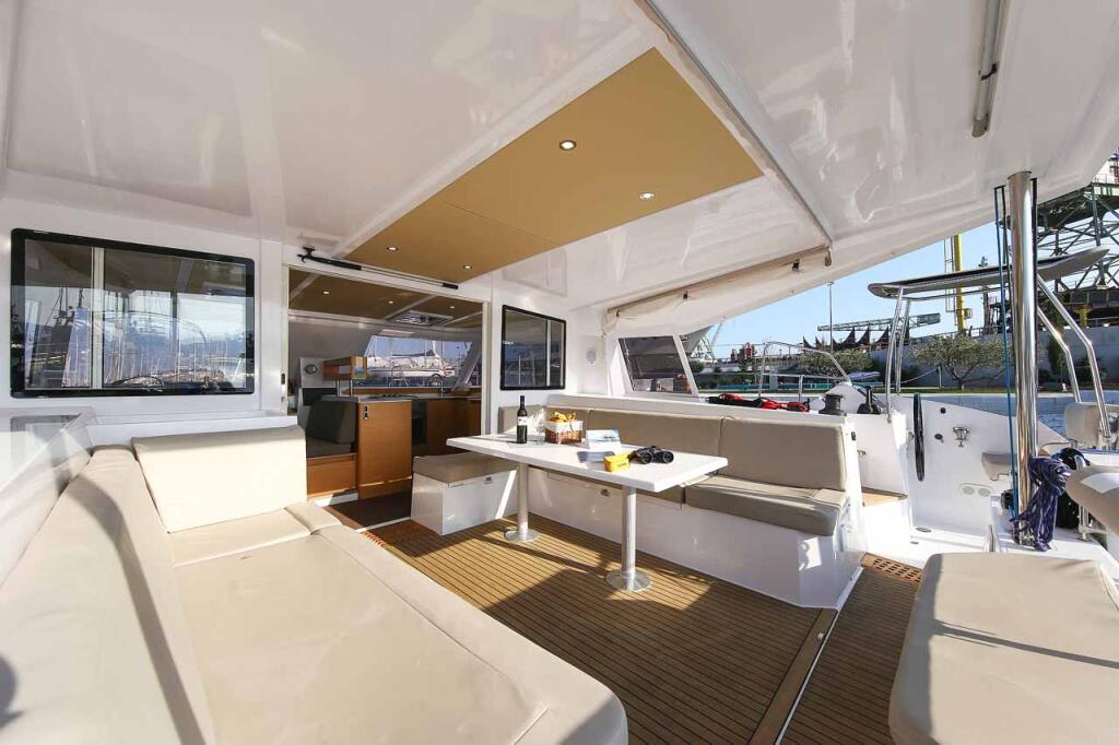Catamaran 