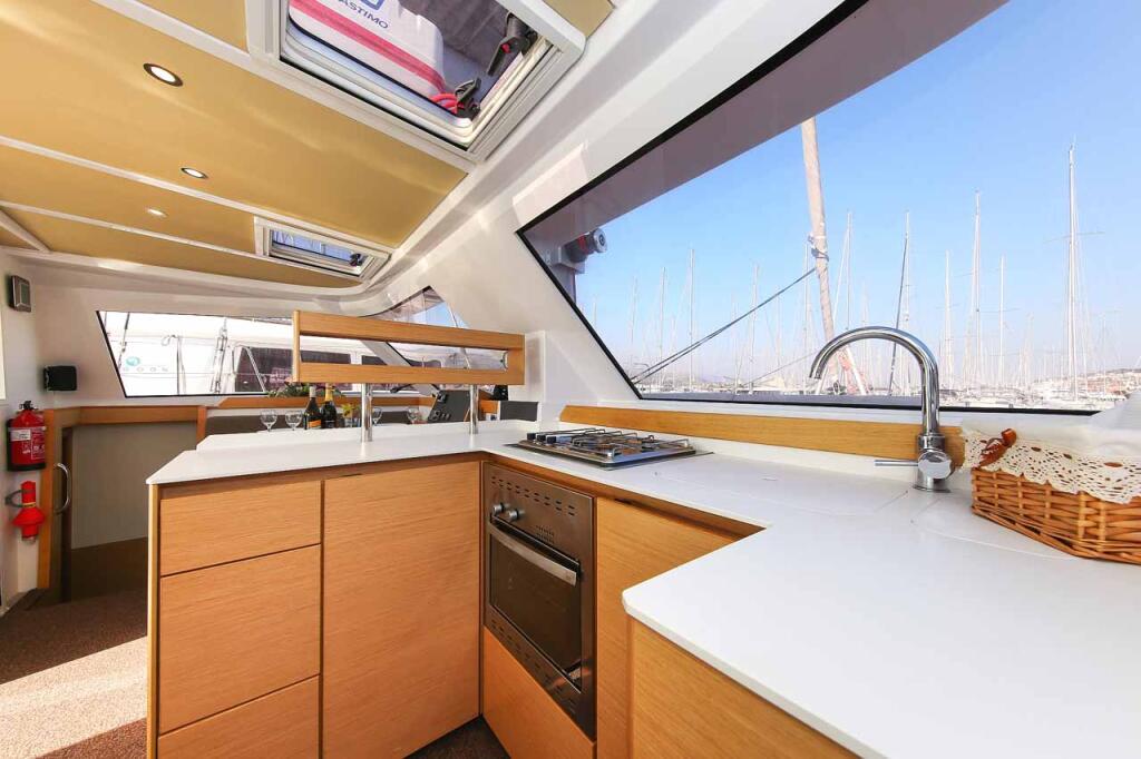 Catamaran 