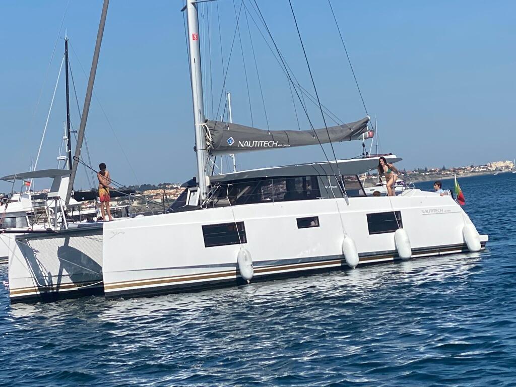 Catamaran 