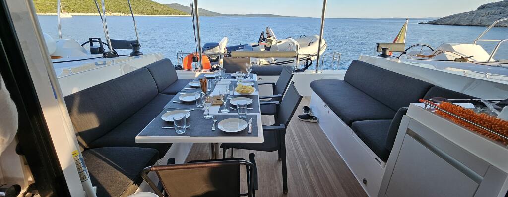Catamaran 