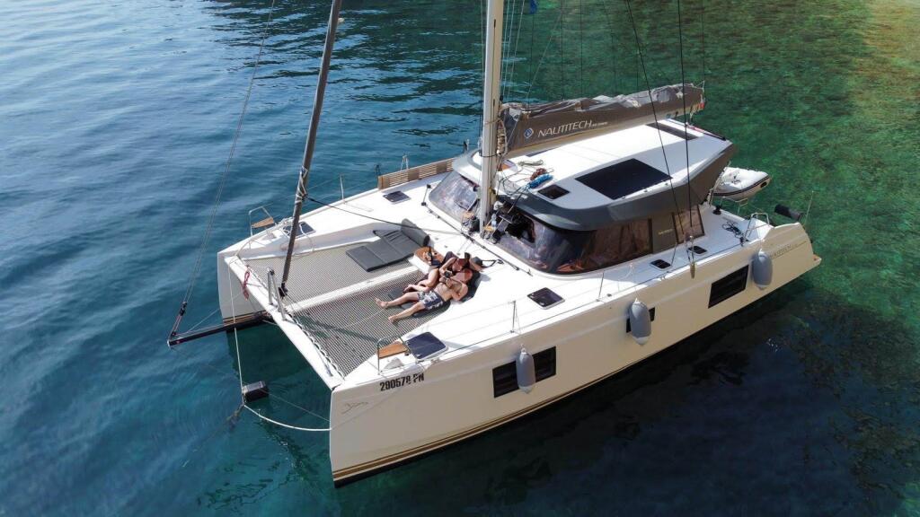 Catamaran 