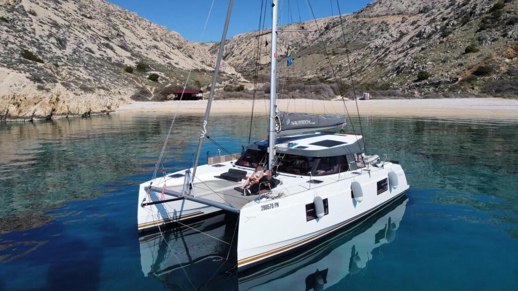 Catamaran 