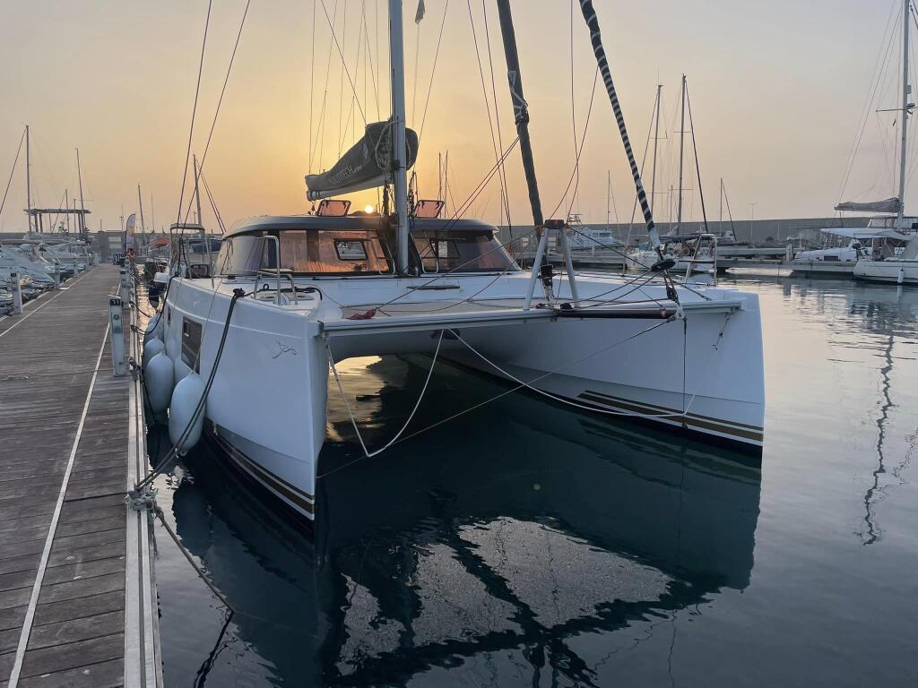 Catamaran 