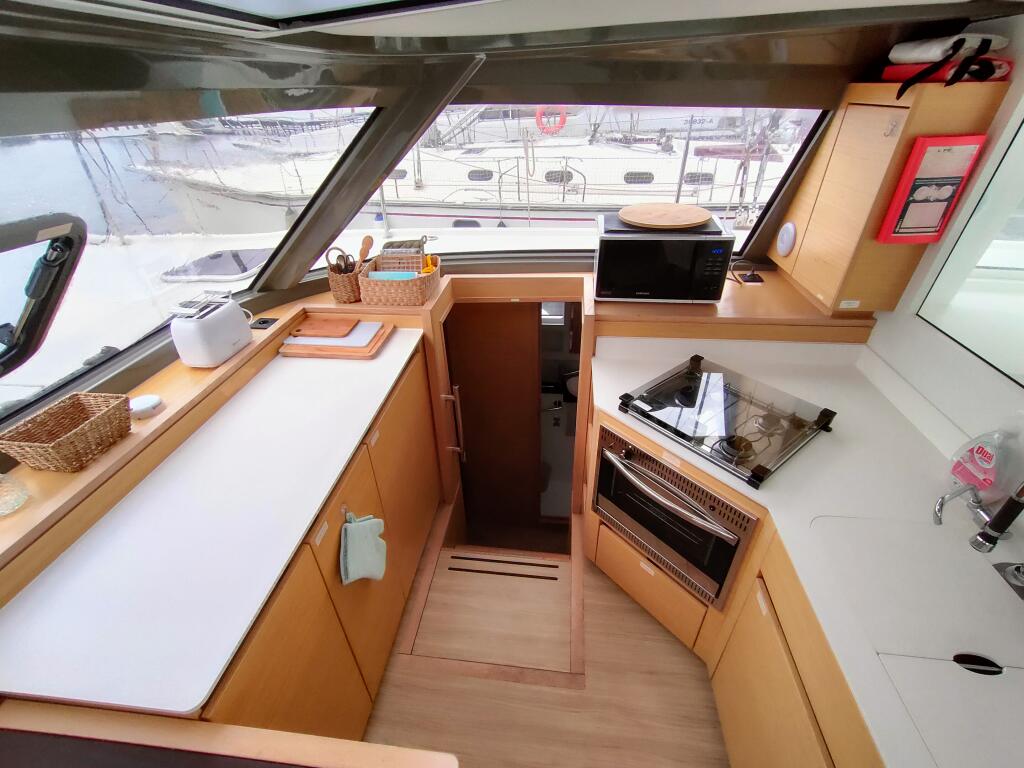 Catamaran 