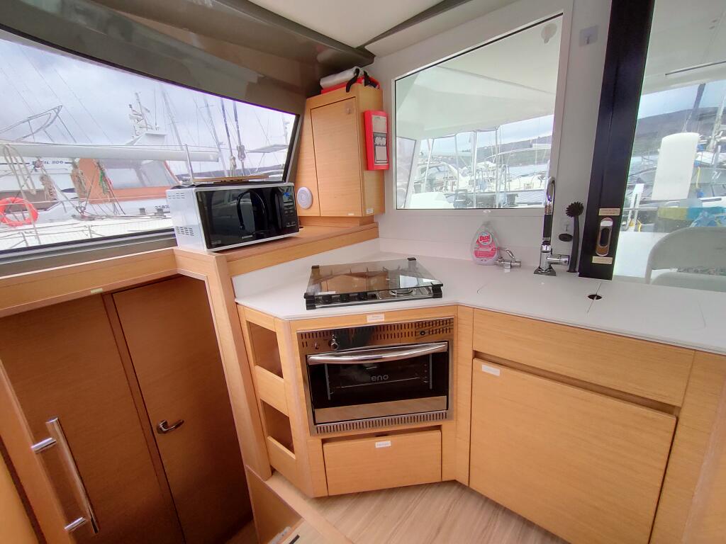 Catamaran 