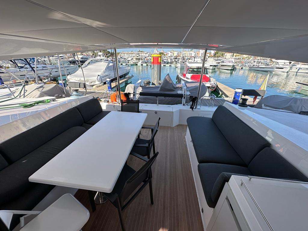 Catamaran 