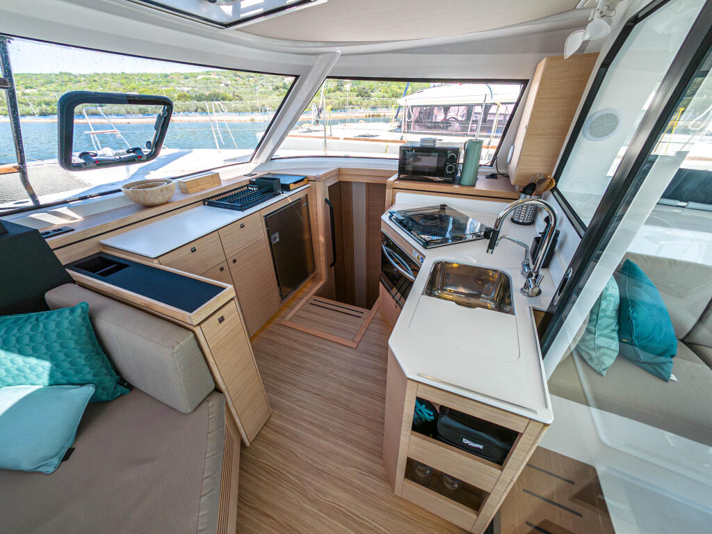 Catamaran 