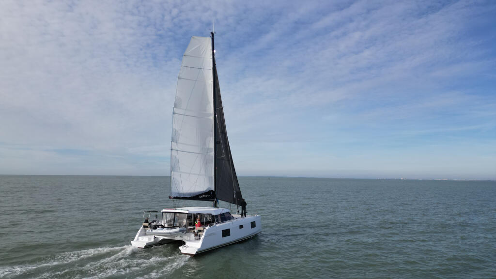 Catamaran 