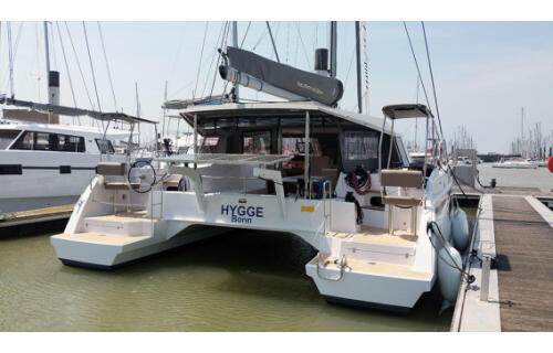 Catamaran 