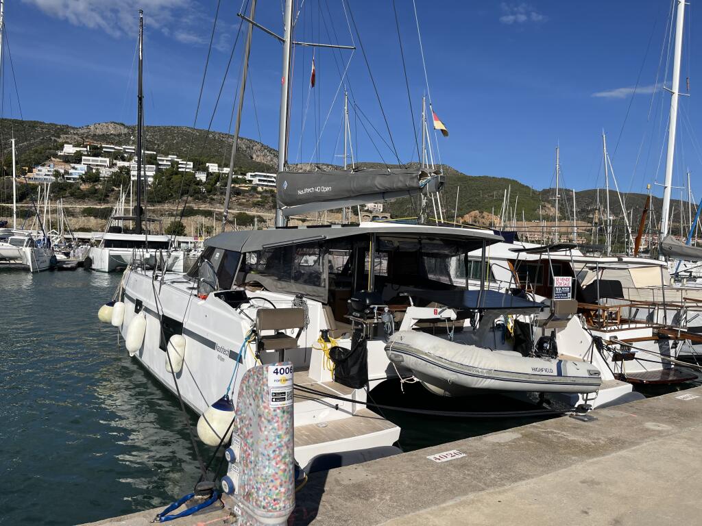 Catamaran 