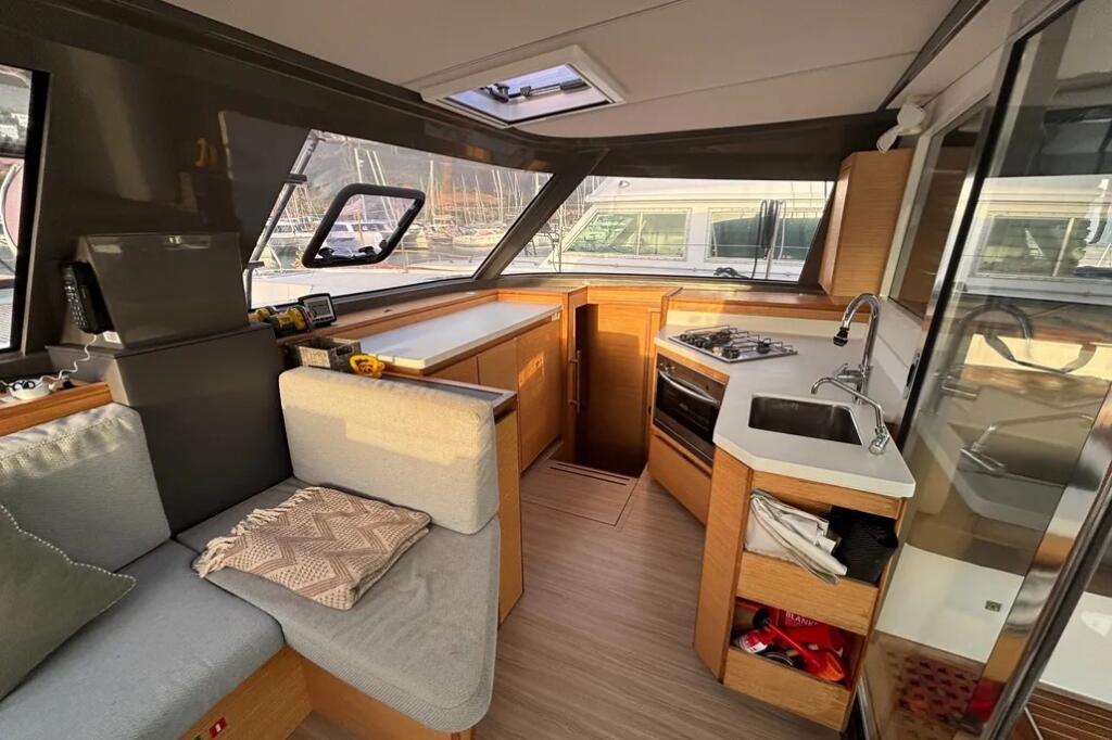 Catamaran 