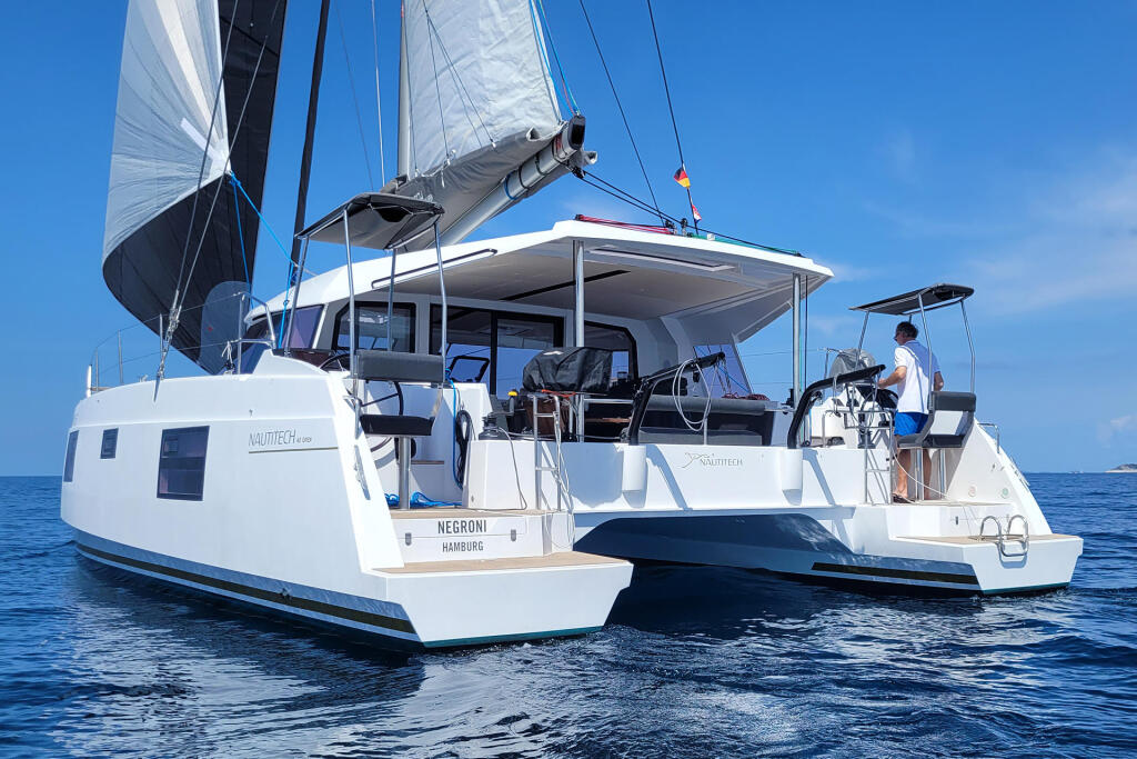 Catamaran 