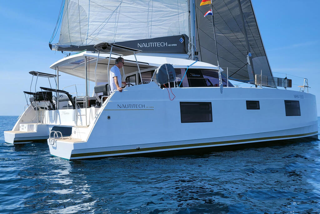 Catamaran 