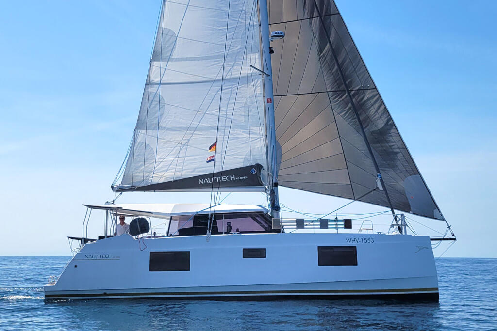 Catamaran 