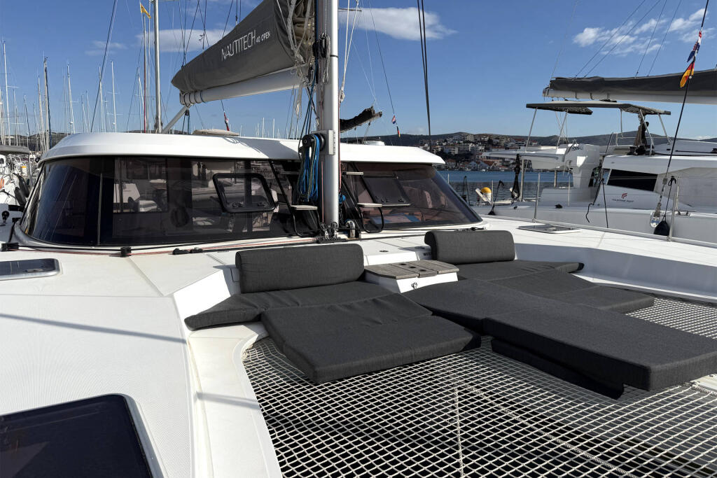 Catamaran 