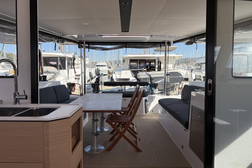 Catamaran 
