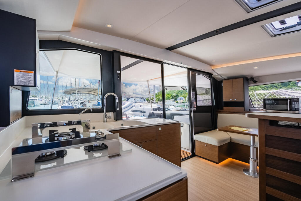 Catamaran 
