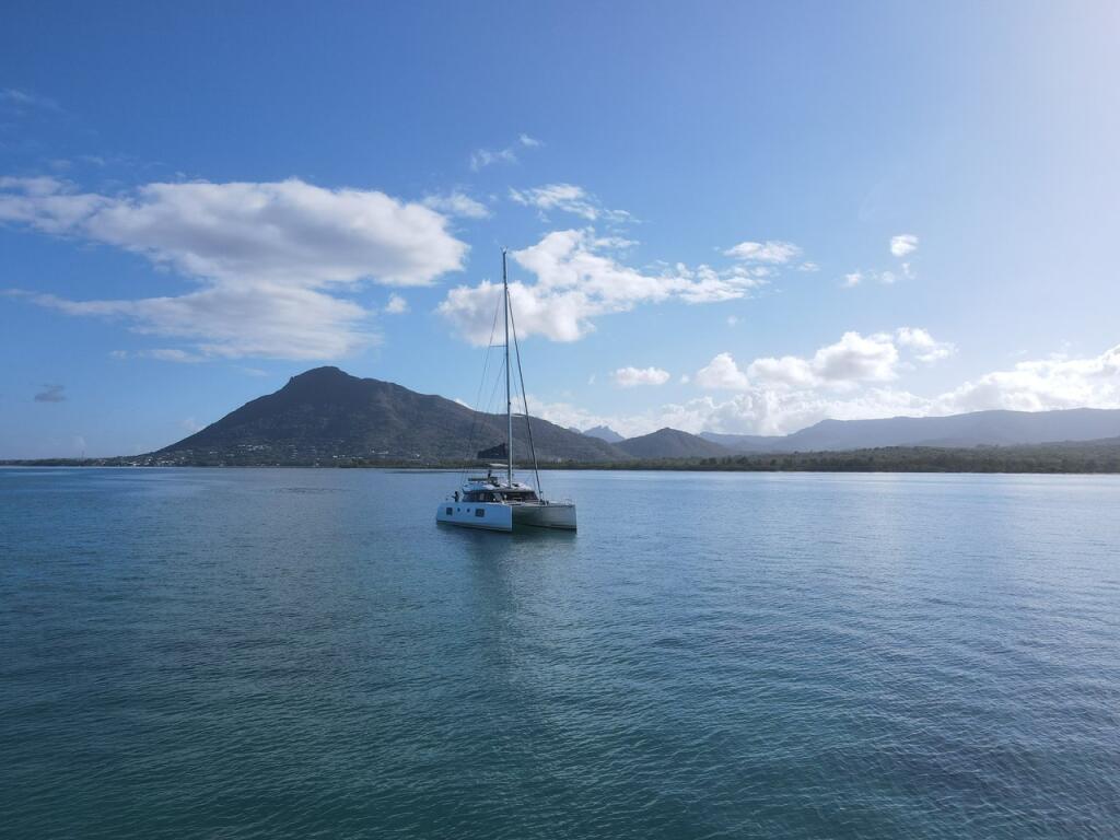 Catamaran 