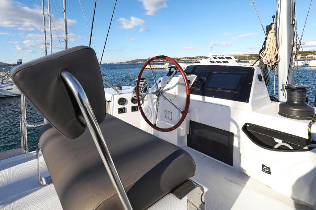 Catamaran 