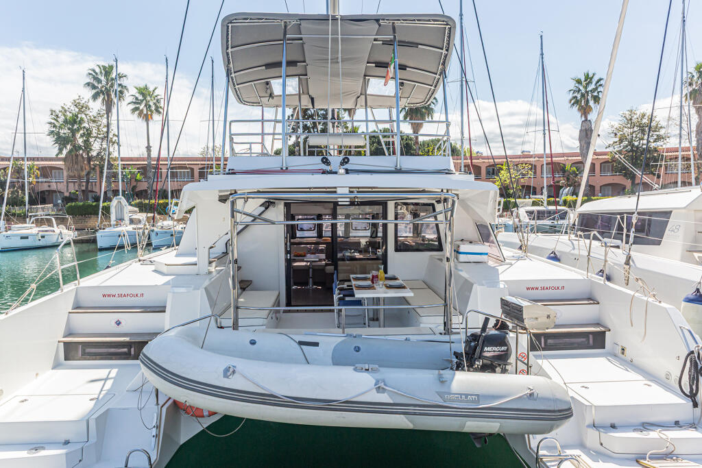 Catamaran 